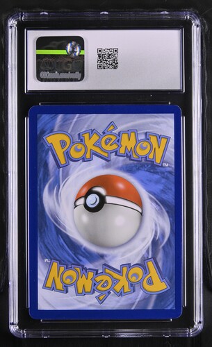 Radiant Charizard - PGO 11 - German - CGC 6.5
