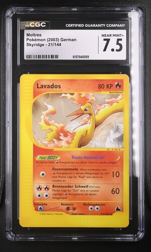 Moltres - SK 21 - German - CGC 7.5 